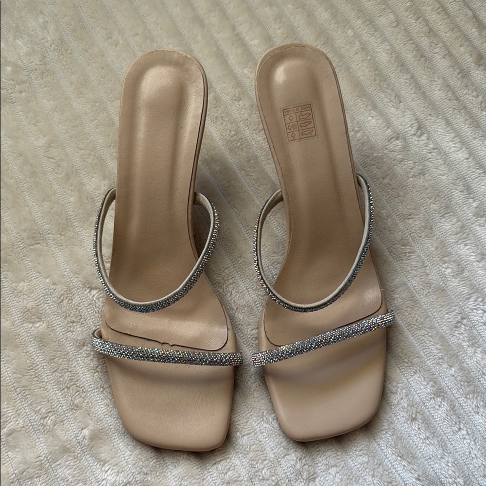 Elegant Beige Heeled Sandals